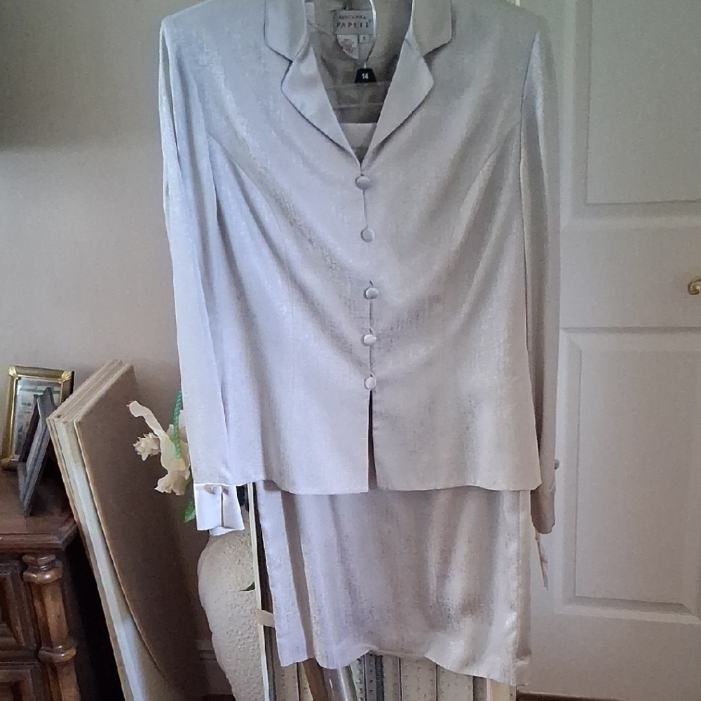 Adrianna Papell 100% Silk Silver Jacket & Skirt Set
